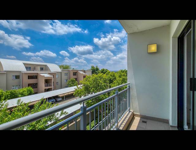 2 BEDROOM APARTMENT FOR SALE IN RIVONIA